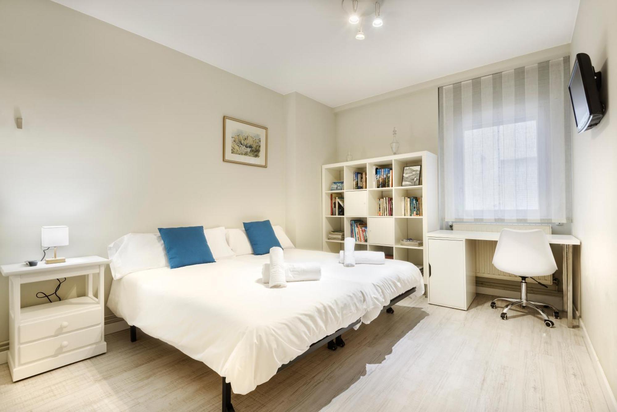 Calle Mayor Apartment